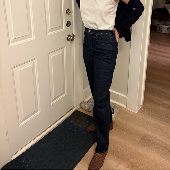 “Rinse” Abercrombie & Fitch dark wash high rise Straight Leg Jeans - Picture 2 of 9